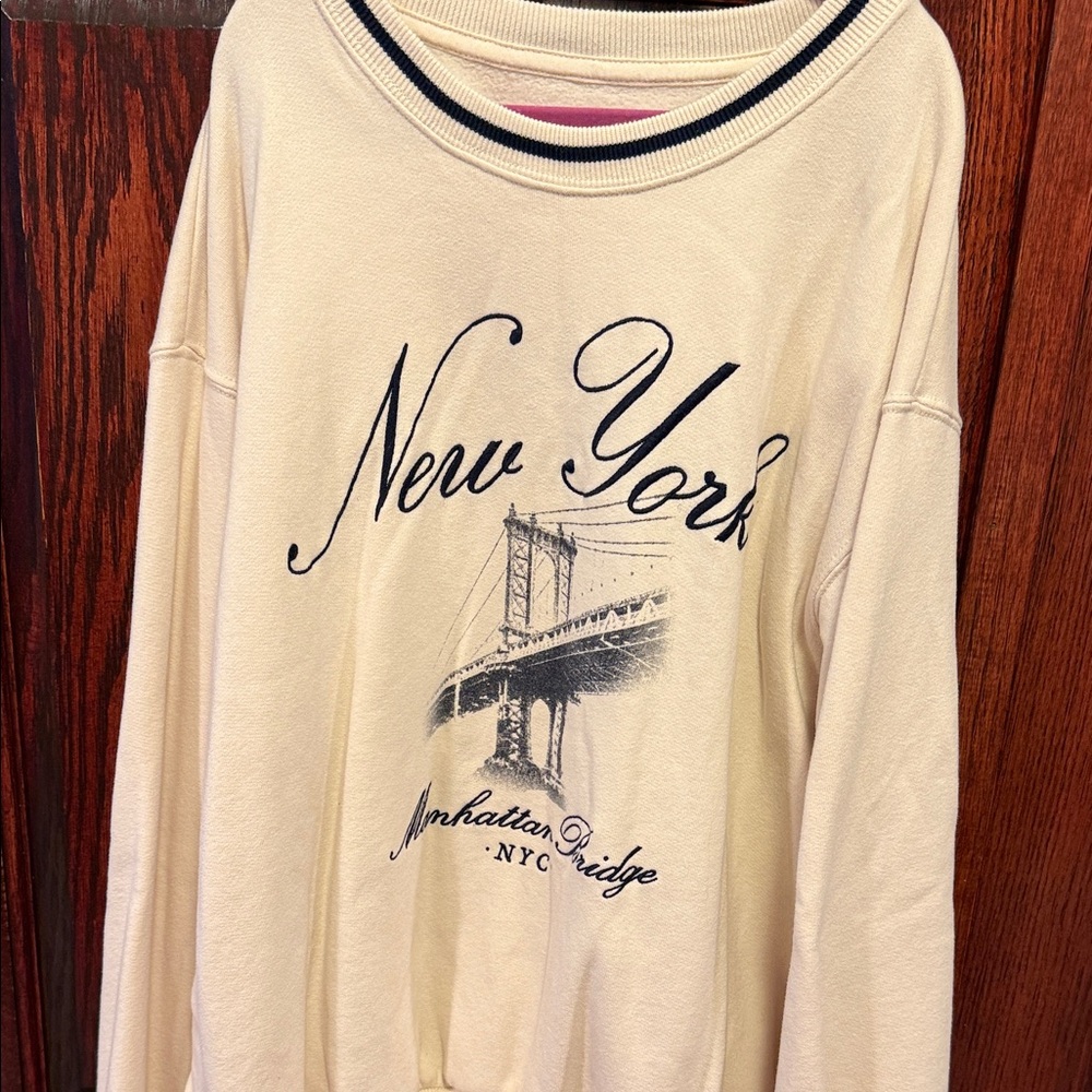 Hollister Cream Sweatshirt with New York Print